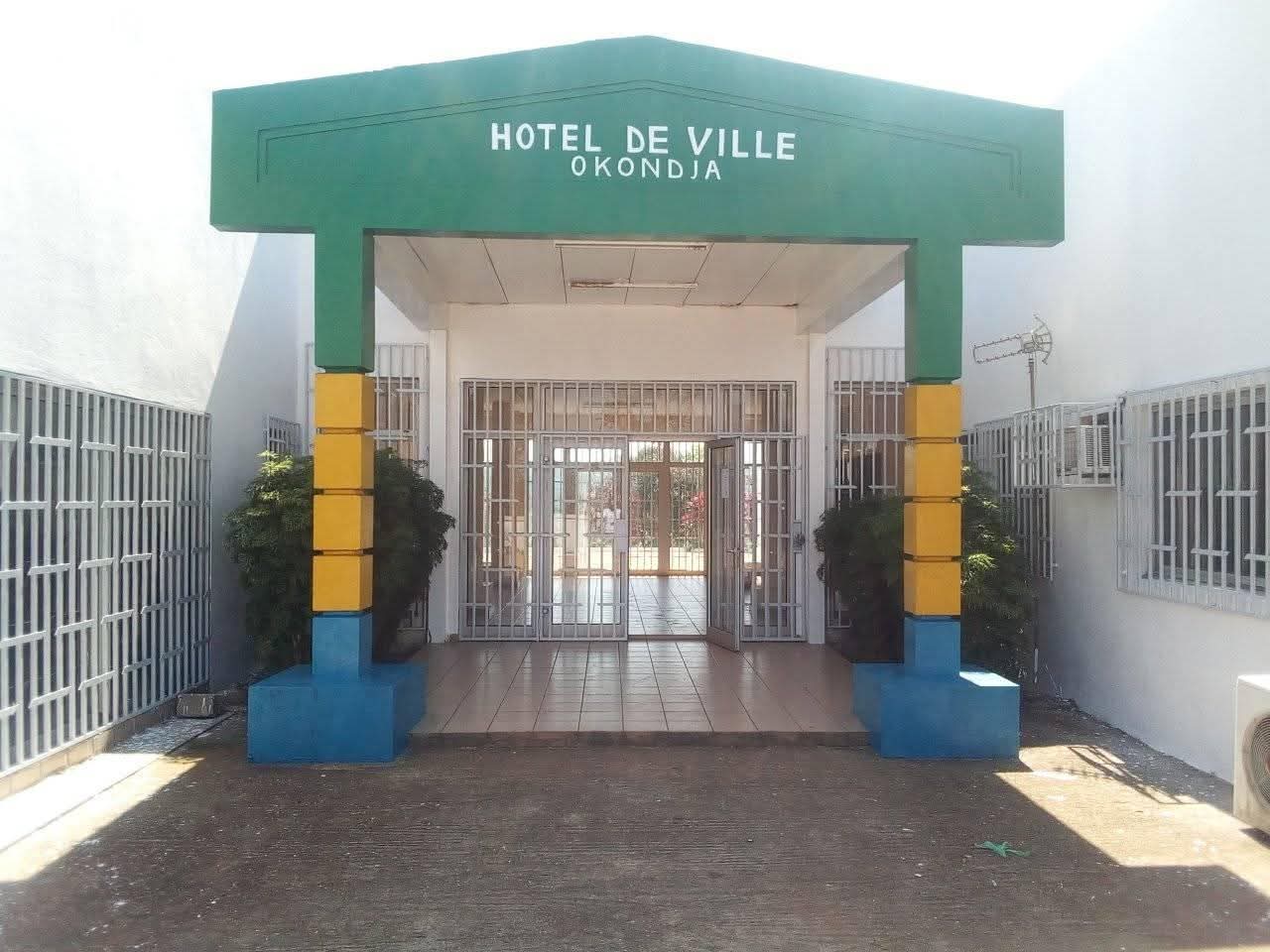 MAIRIE D'OKONDJA : QUAND 7 AGENTS DE LA MONP CÈDENT AUX MANIPULATIONS DES DÉTRACTEURS DU MAIRE ET BRILLENT PAR L'INSUBORDINATION
