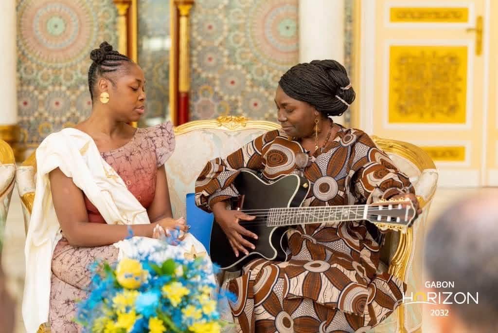 L'art et la République : Oligui Nguema consacre l'excellence d'Annie Flore Batchiellilys et d'Adriana Bignagni Lesca