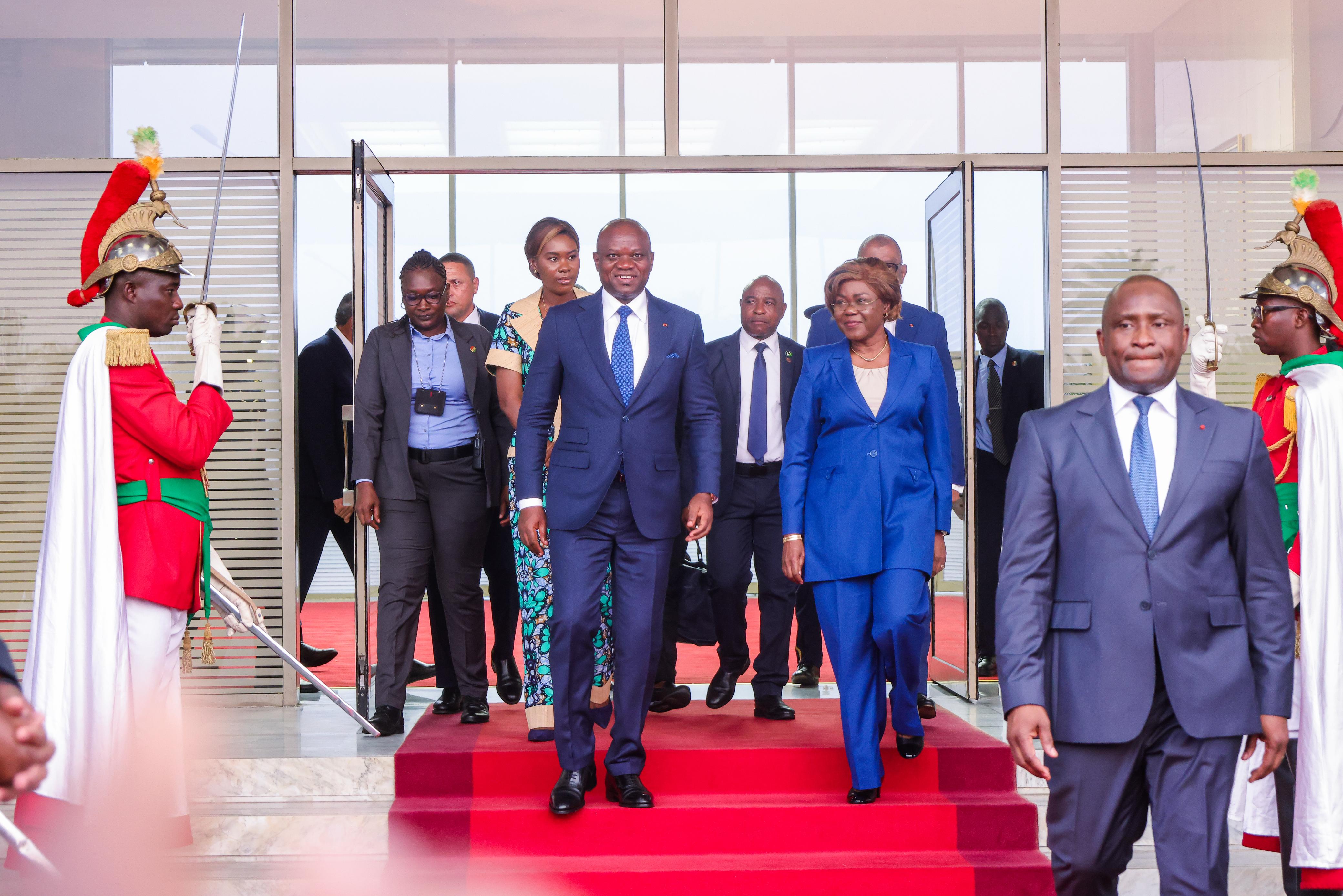 À Abidjan : le couple présidentiel Oligui Nguema et Zita Oligui Nguema en invité d'honneur pour le 66e anniversaire de l'indépendance de la Côte d'Ivoire