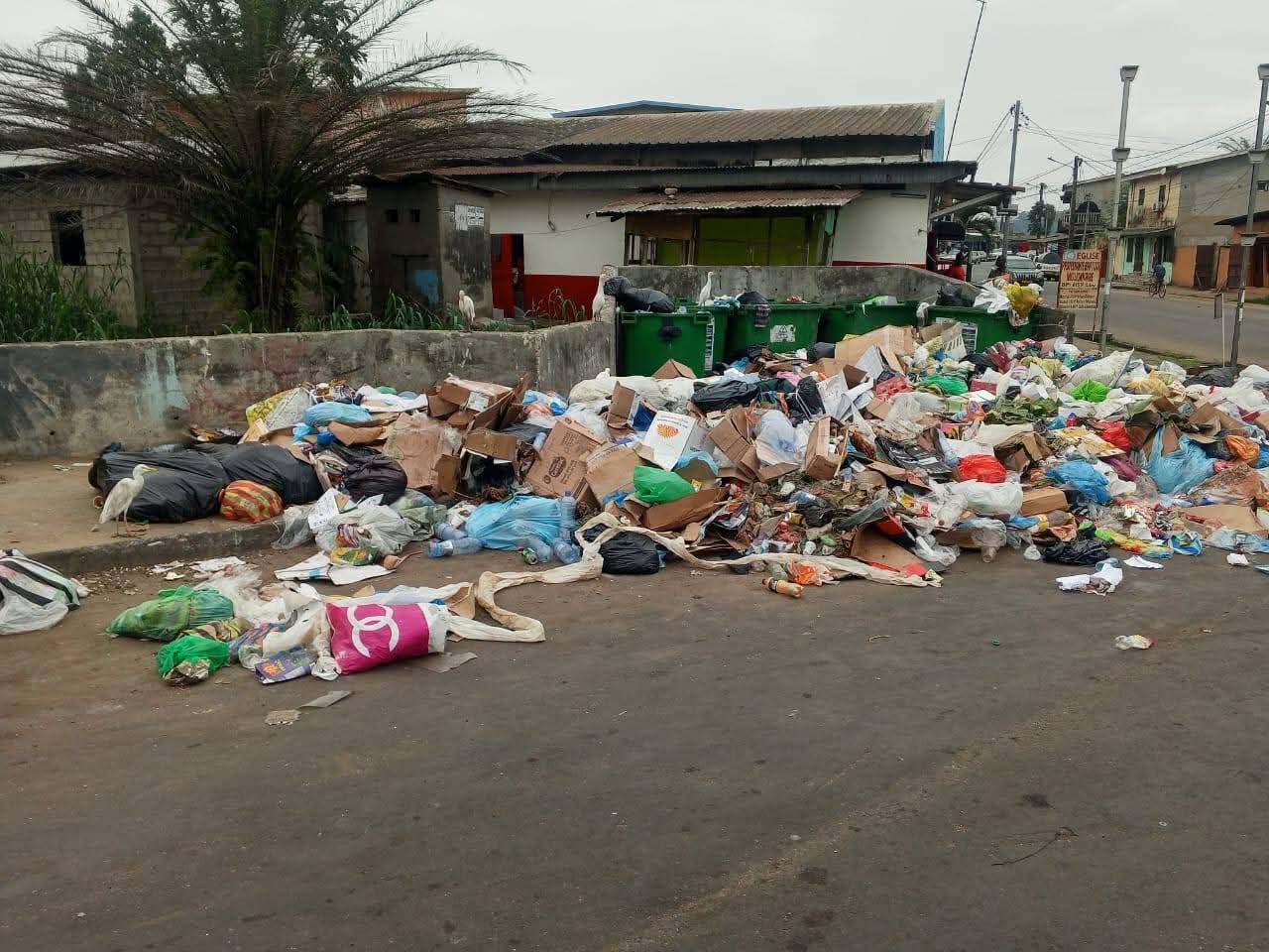 Salubrité publique à Libreville : la Mairie tape du poing sur la table pour encadrer la gestion des déchets