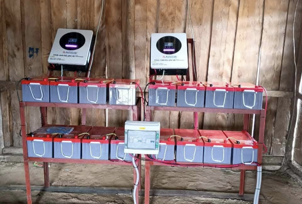 Développement local et transition énergétique : une centrale solaire inaugurée à Massana pour sortir le rural de l'isolement
