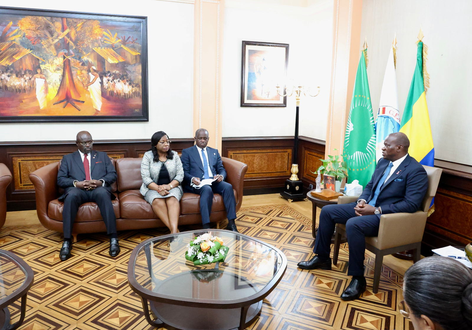 Coordination interinstitutionnelle : Oligui Nguema réaffirme le PNCD comme boussole de l'action publique face aux présidents du Sénat et de l'Assemblée Nationale