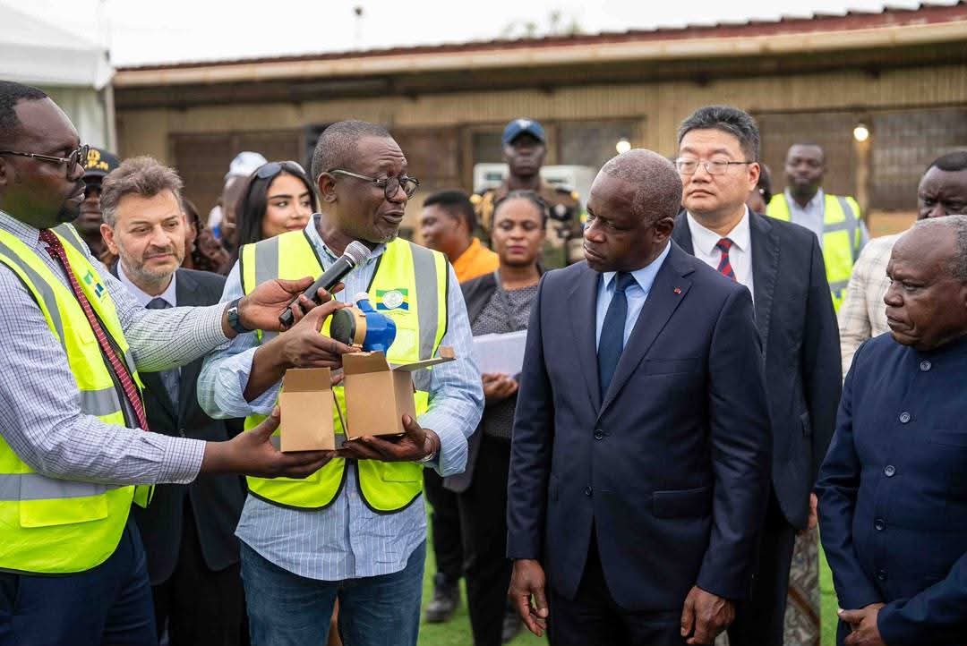 Électrification et eau pour tous : Owendo franchit un cap décisif avec l'offensive des 5000 compteurs