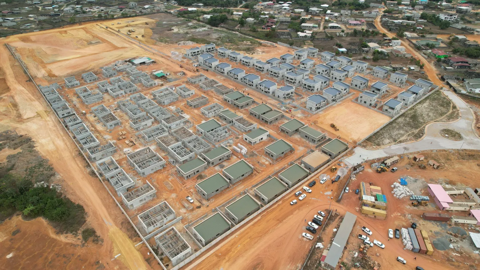 Essor immobilier à Akanda : le programme Akanda Hills franchit une étape décisive avec 133 unités déjà sorties de terre à Mangouba
