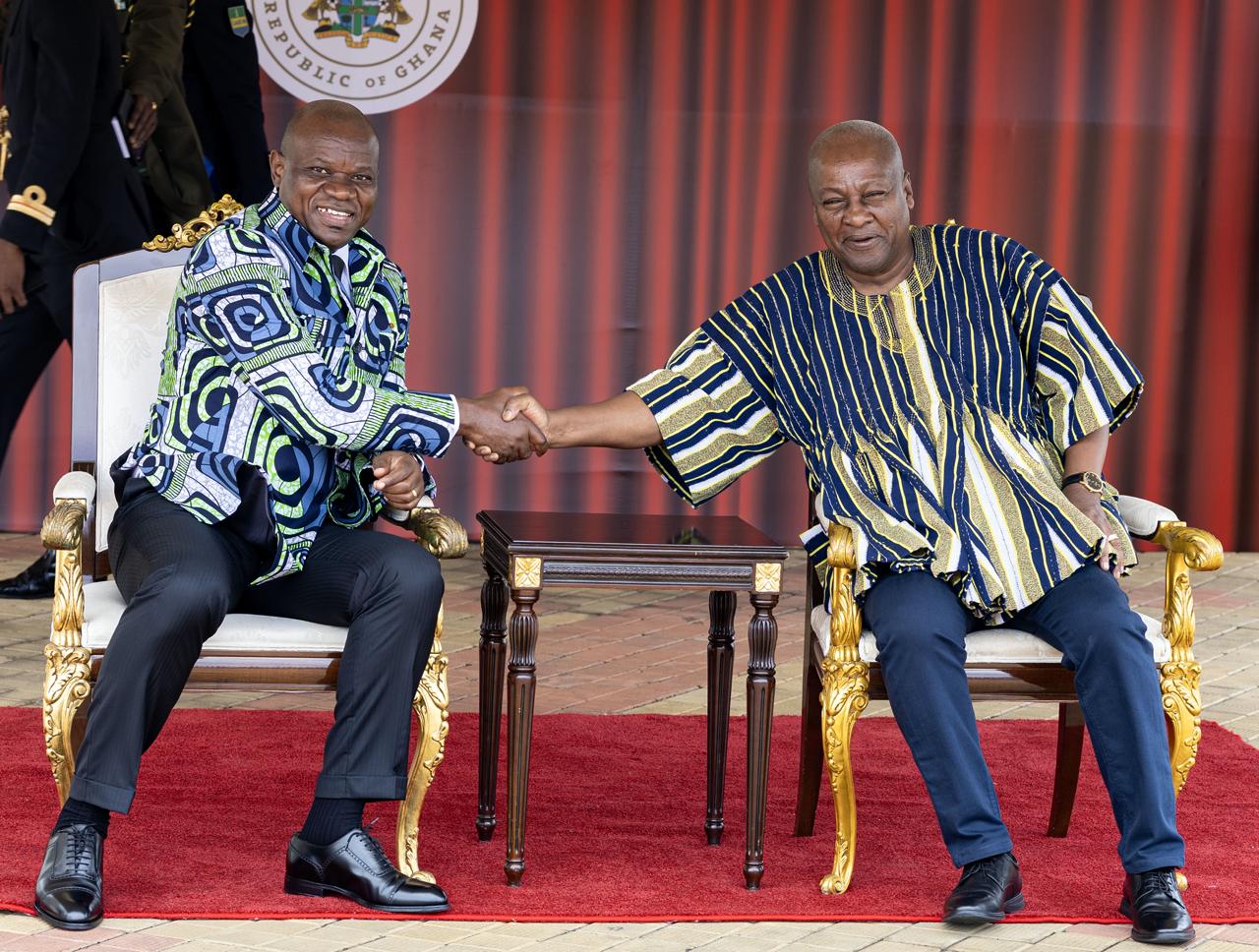 Diplomatie : Oligui Nguema et Dramani Mahama scellent de nouveaux accords de coopération bilatérale entre le Gabon et le Ghana