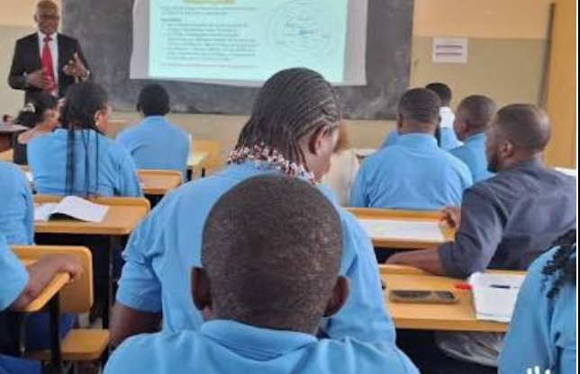 Éducation : Forte baisse des orientations payées par l'État dans le secteur privé pour la rentrée de septembre