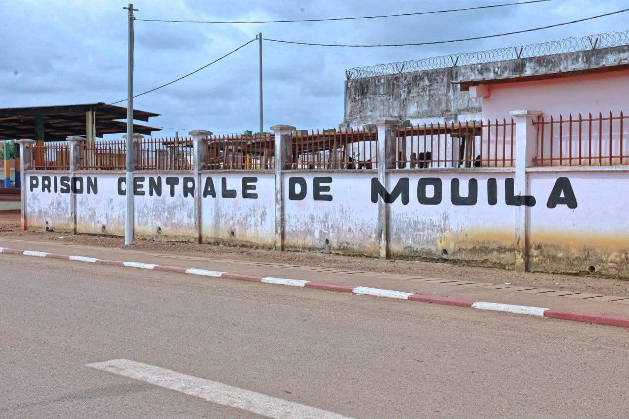 Mouila : Onze mois de prison ferme et un suivi socio-éducatif pour un adolescent de 14 ans jugé pour viol