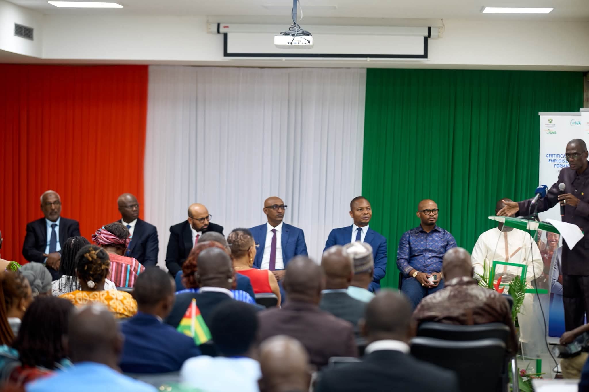 Le PNPE à l'heure internationale : une délégation gabonaise en force à Abidjan pour la 7e session de certification de l'AASEP