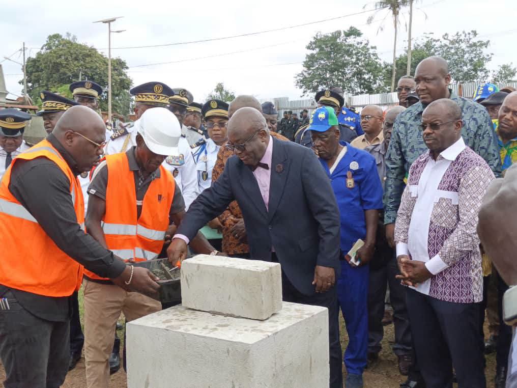 Moanda : le Gouvernement lance la construction du futur commissariat central au quartier Onkoula