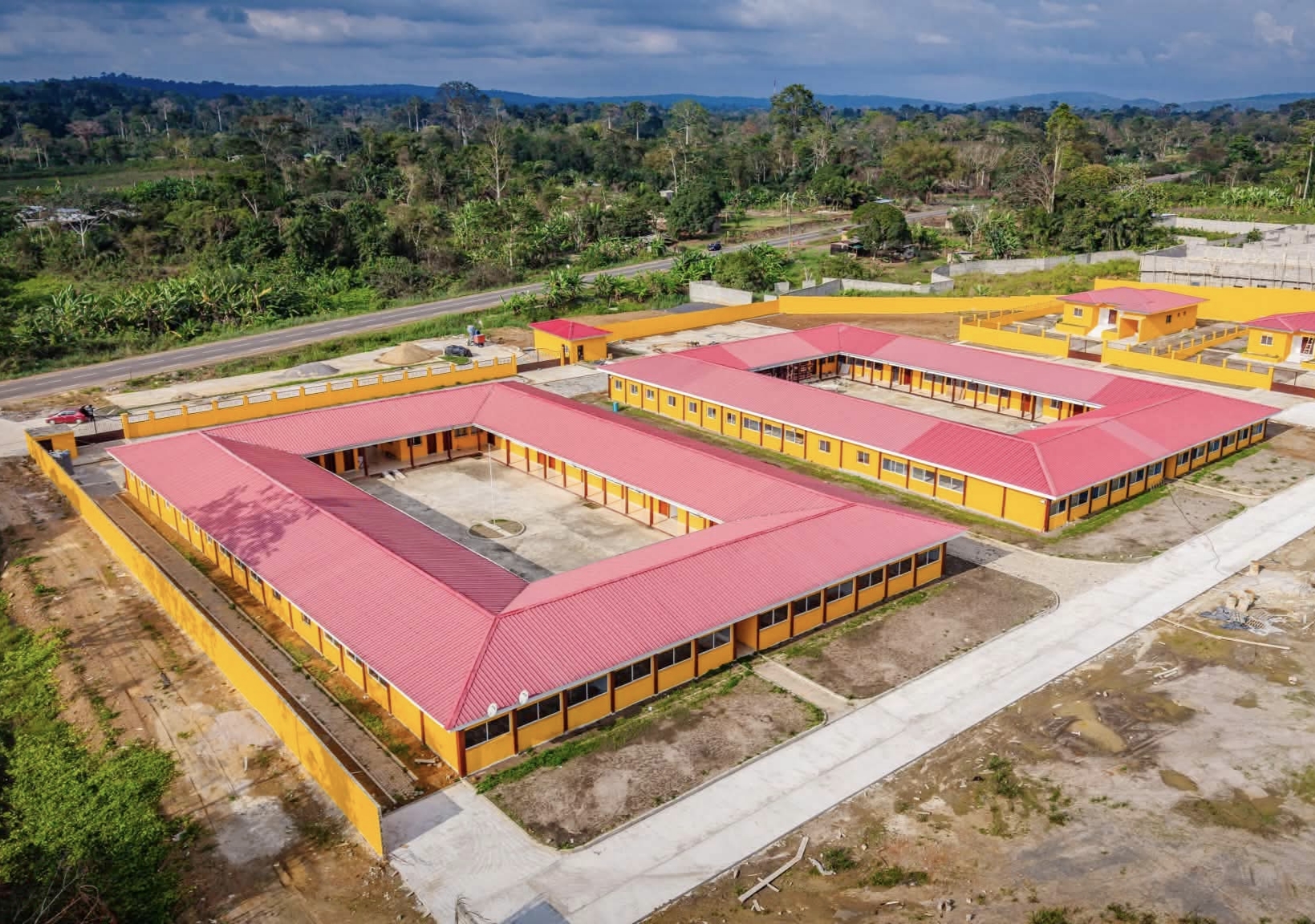 Education : le nouveau complexe scolaire de Meyang matérialise l'engagement d'Oligui Nguema en faveur de l'excellence académique
