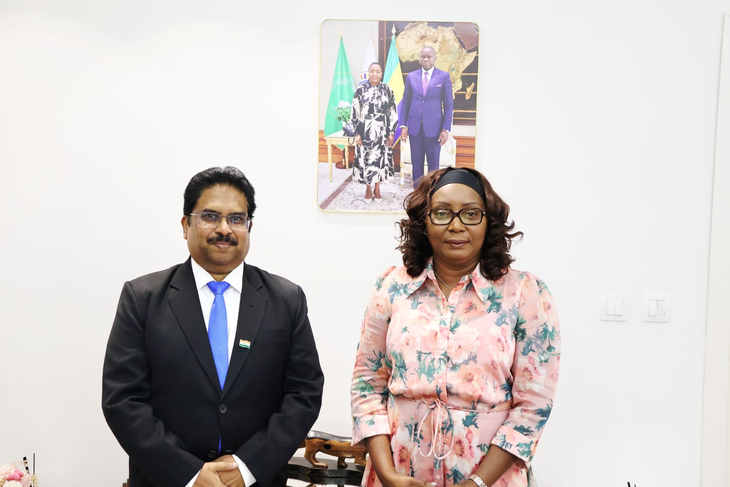 Fin de mission : le Haut-Commissaire de l’Inde reçu en audience de congé à Libreville