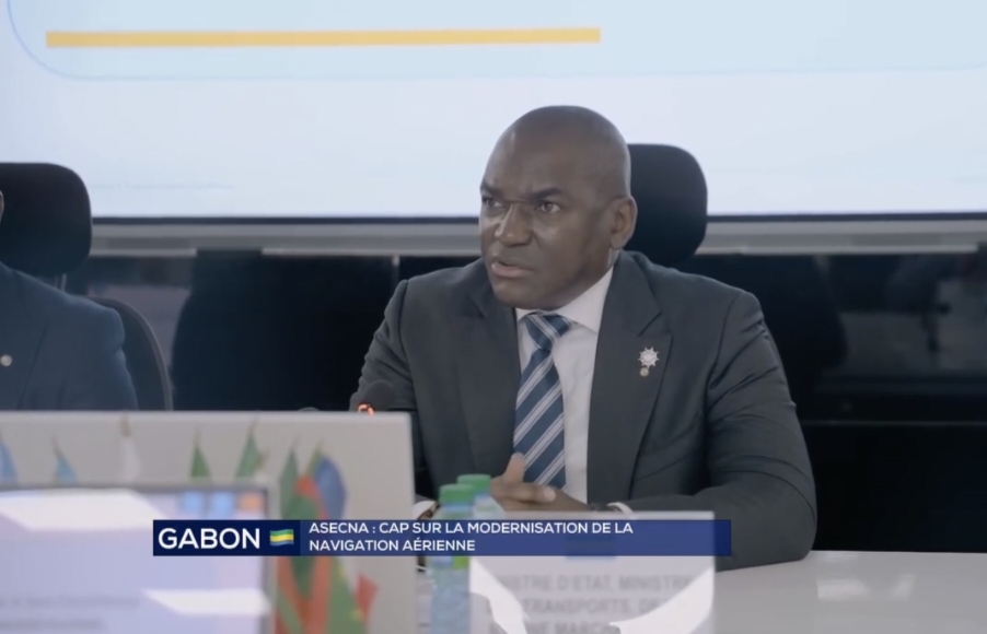 Transport aérien : Ulrich Manfoumbi Manfoumbi plaide pour un sommet des Chefs d'État afin de redynamiser l'Asecna