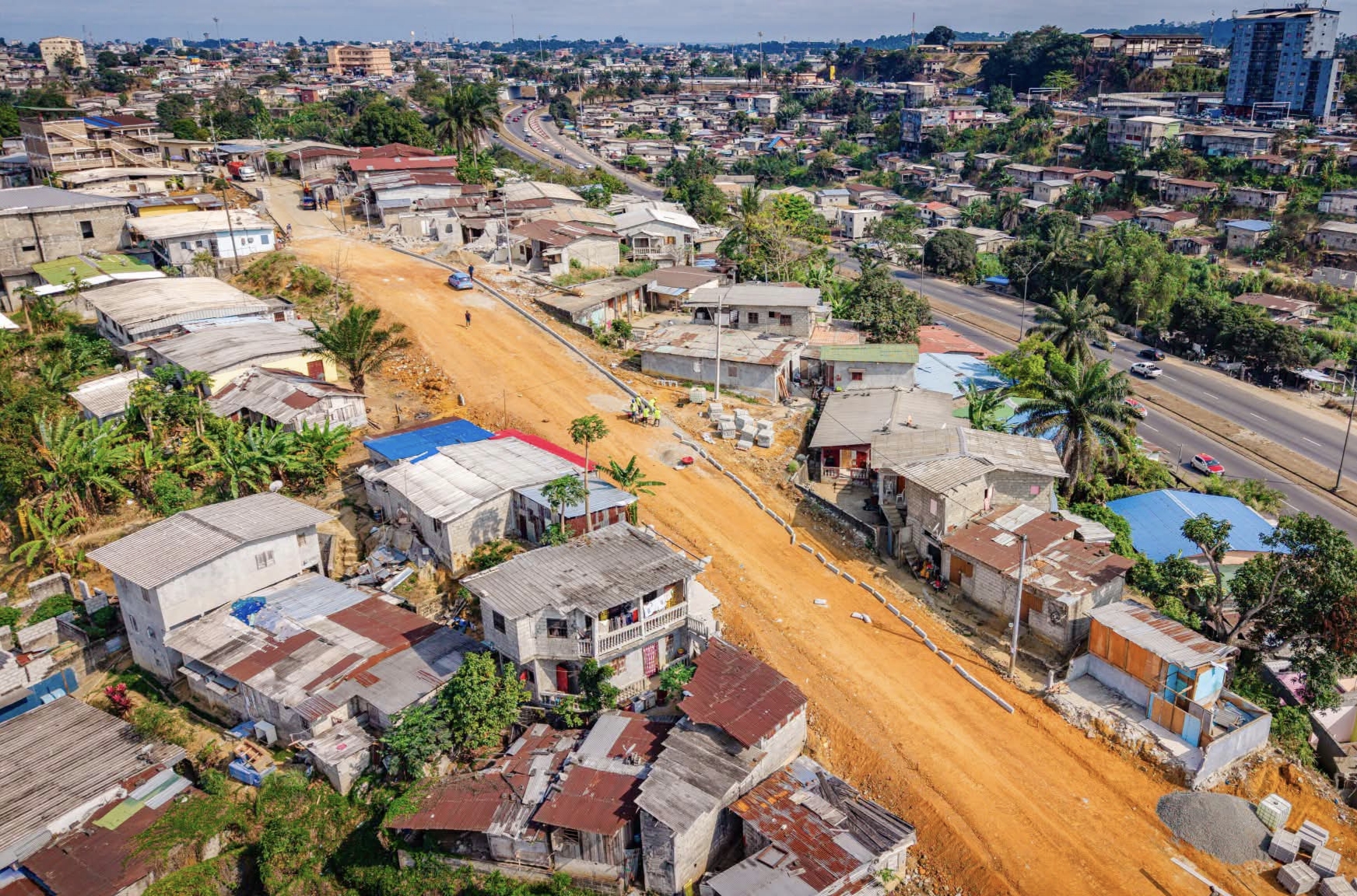 Libreville : les travaux d’aménagement de la liaison routière Kinguélé - Plein Ciel progressent dans le 3e arrondissement