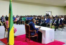 À Abidjan, Brice Clotaire Oligui Nguema échange avec la communauté gabonaise de Côte d’Ivoire