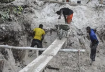 Orpaillage illégal : le Gabon suspend toutes les activités de petite mine d’or pour assainir le secteur